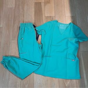 FIGS Surgical Green Scrub Set- XXS